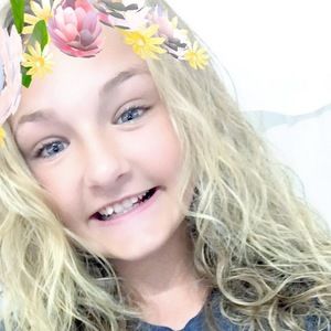 Meet your Posher, Emma caroline